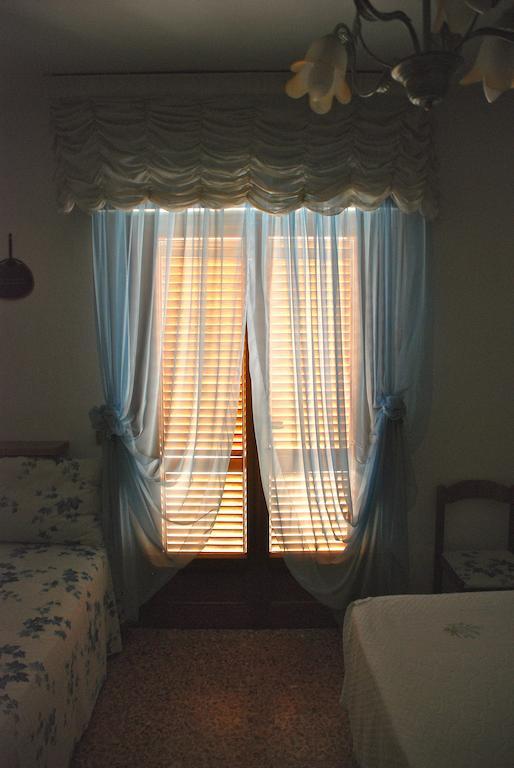 Bed And Breakfast Il Girasole Lamporecchio Oda fotoğraf
